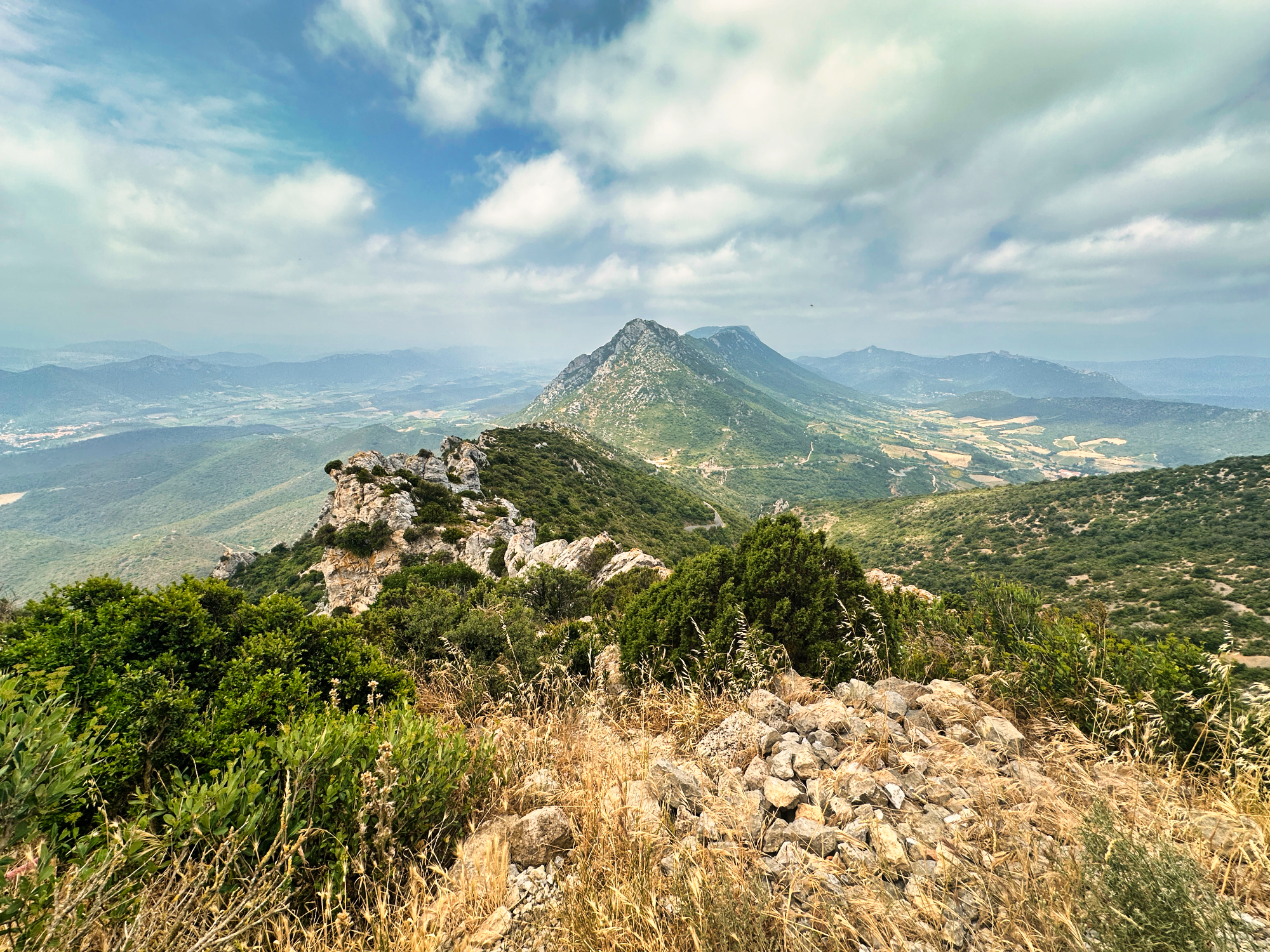 Südfrankreich Geheimtipps Landschaft Corbieres Ausblick von Querubus